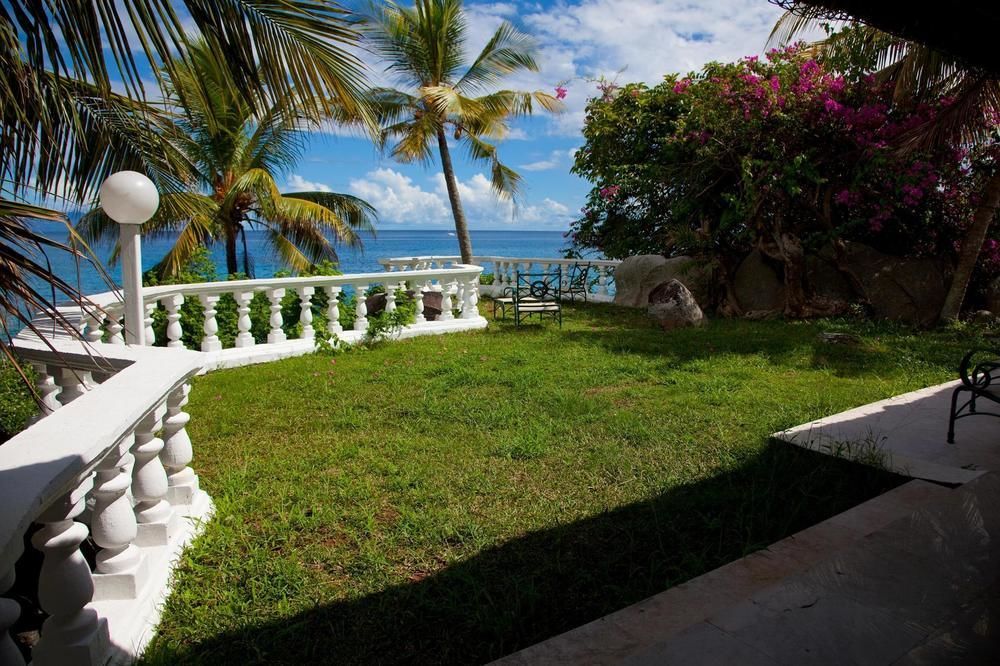 Sunset Beach Hotel Glacis  Екстериор снимка