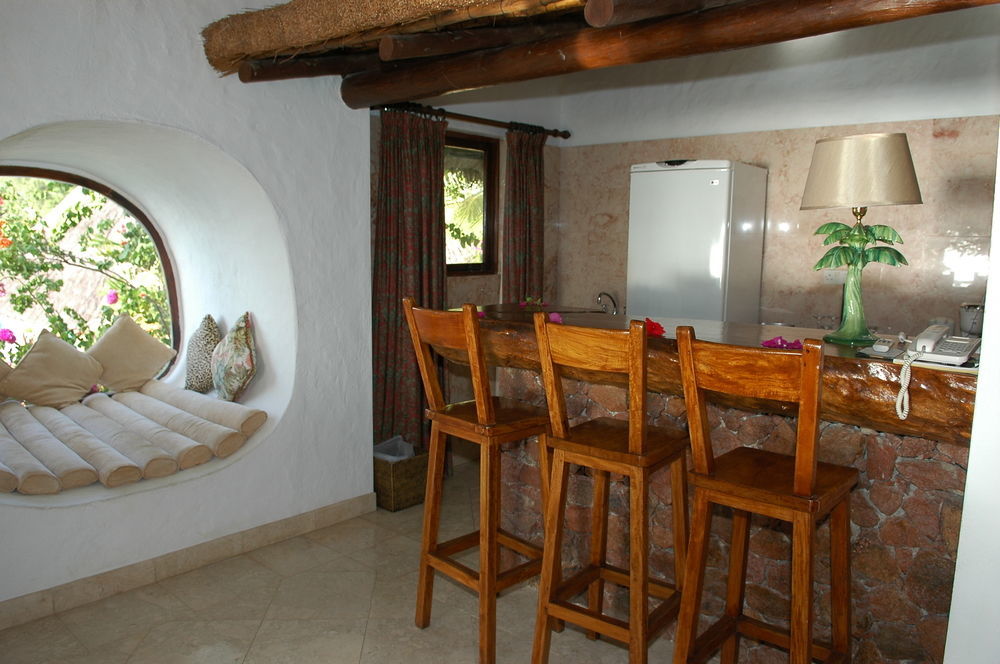 Sunset Beach Hotel Glacis  Екстериор снимка