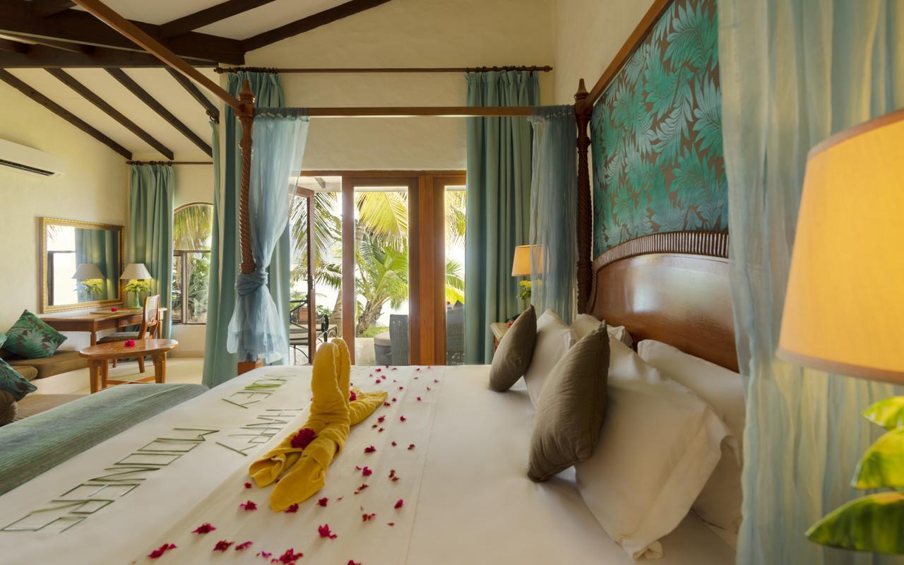 Sunset Beach Hotel Glacis  Екстериор снимка