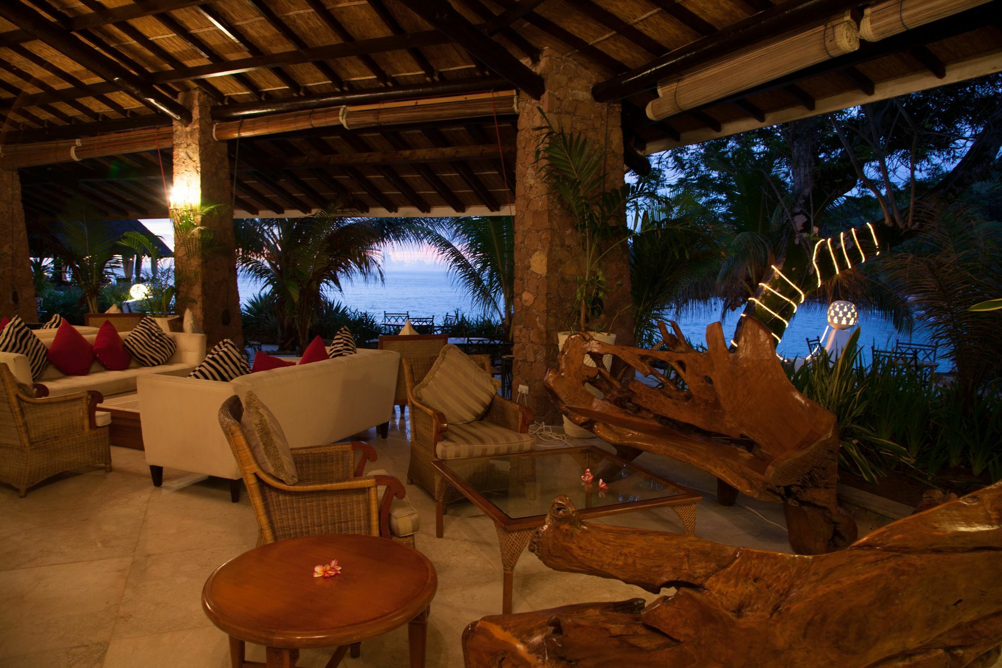 Sunset Beach Hotel Glacis  Екстериор снимка